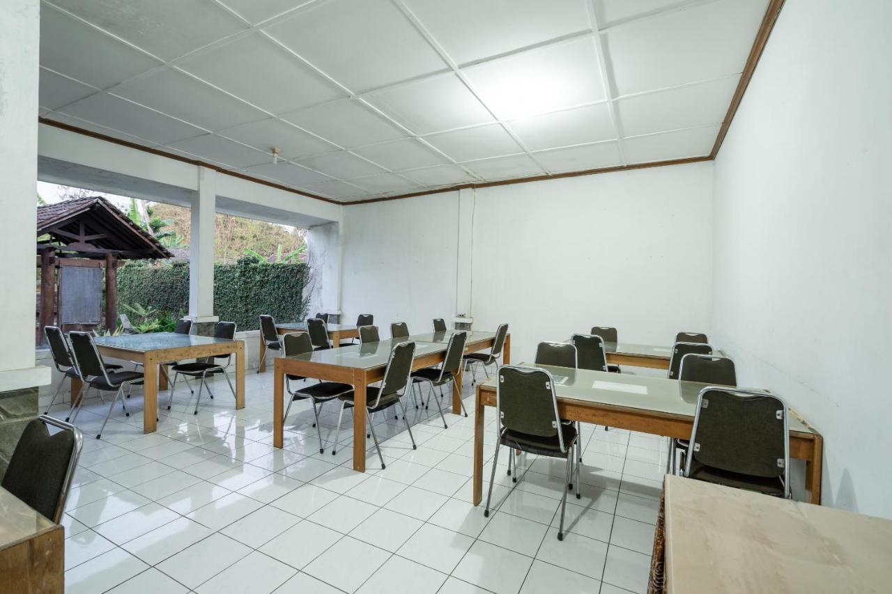 Super Oyo 1778 Omah Duwet Hotel Beran Kidul Екстериор снимка